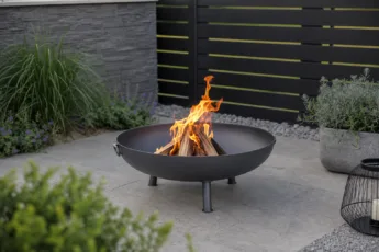 Feuerschale kaufen: Tipps für Terrasse & Balkon